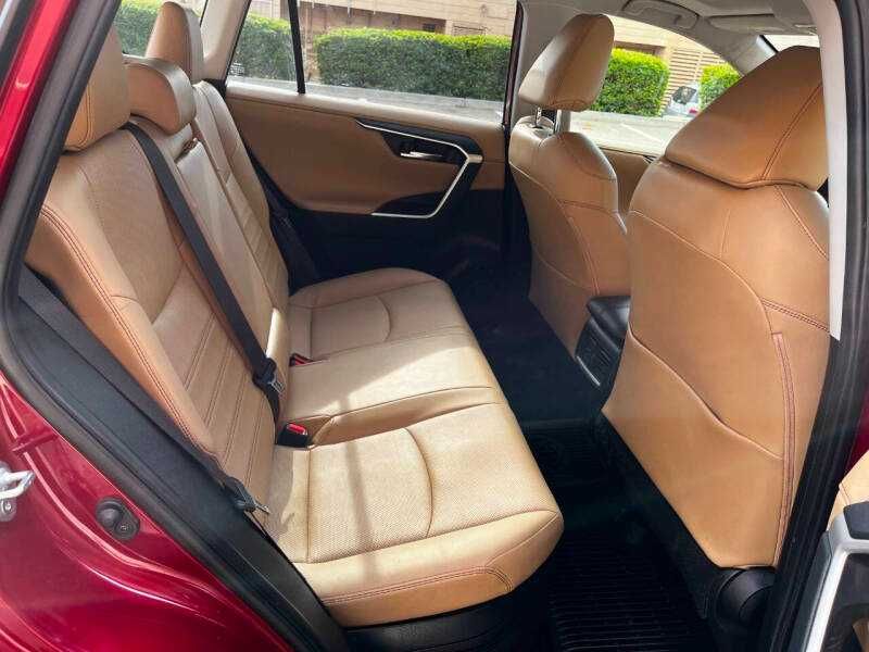 2019 Toyota RAV4 Hybrid Limited