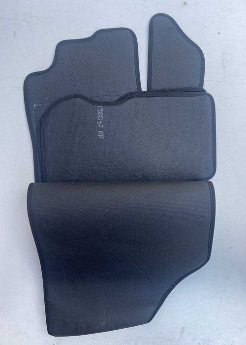 Коврики в салон Renault Logan 2013+ / Captur 2013+ Ворсові Нові ЦІНА ЗА КОМПЛЕКТ