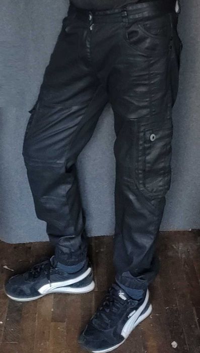 Джоггеры, Карго мужские Plot полиция