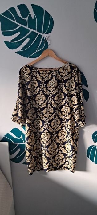 Wzorzysta sukienka mini M