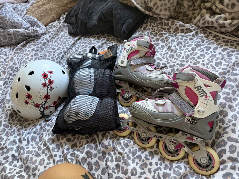 Rolki + ochraniacze + Kask
