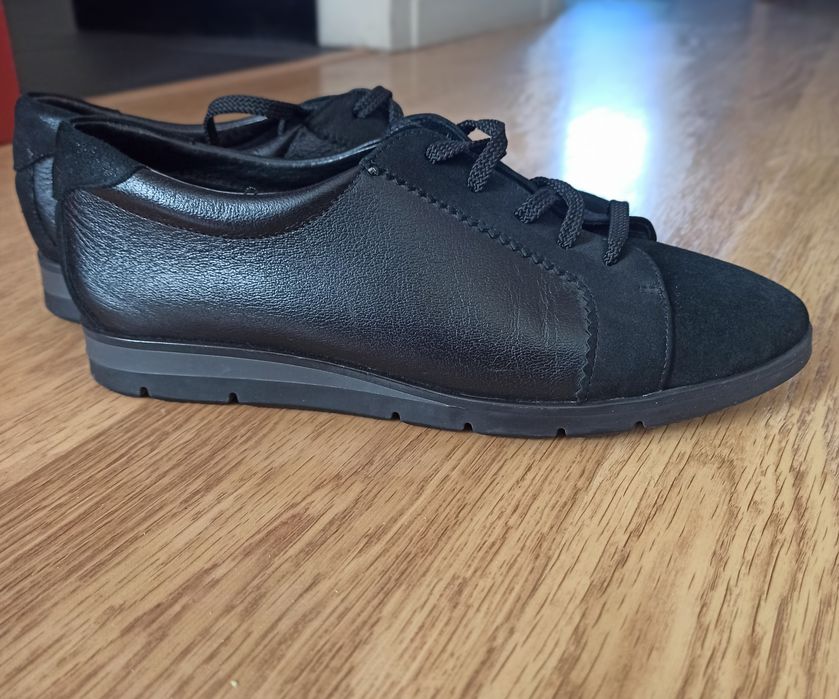 Продам кожанные  туфли