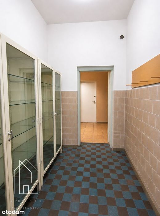 Lokal na parterze z podjazdem