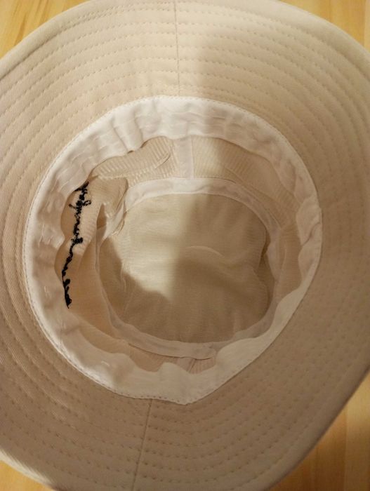 Beżowy kapelusz z elanobawełny rozm.56