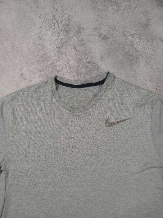 Футболка Nike Розмір M
