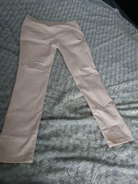 Spodnie damskie z zameczkami