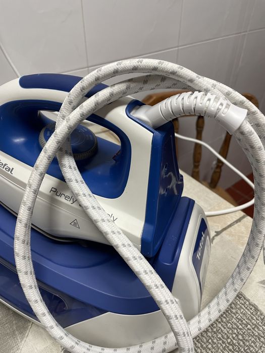 Ferro de engomodar novo