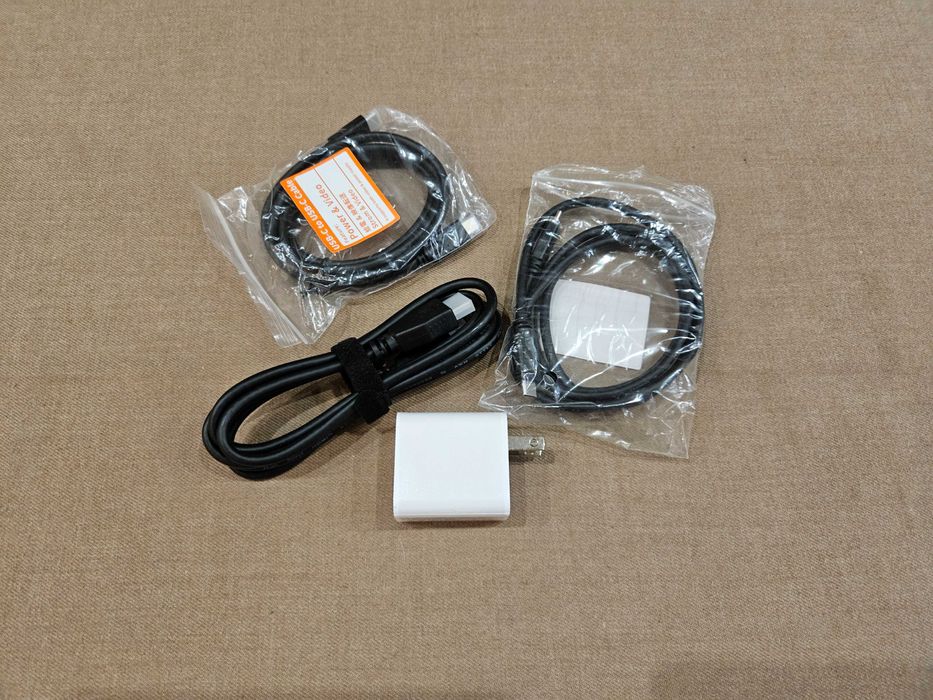 Портативный монитор Yodoit 18,5" 100Hz/FHD/IPS/USB C/HDMI