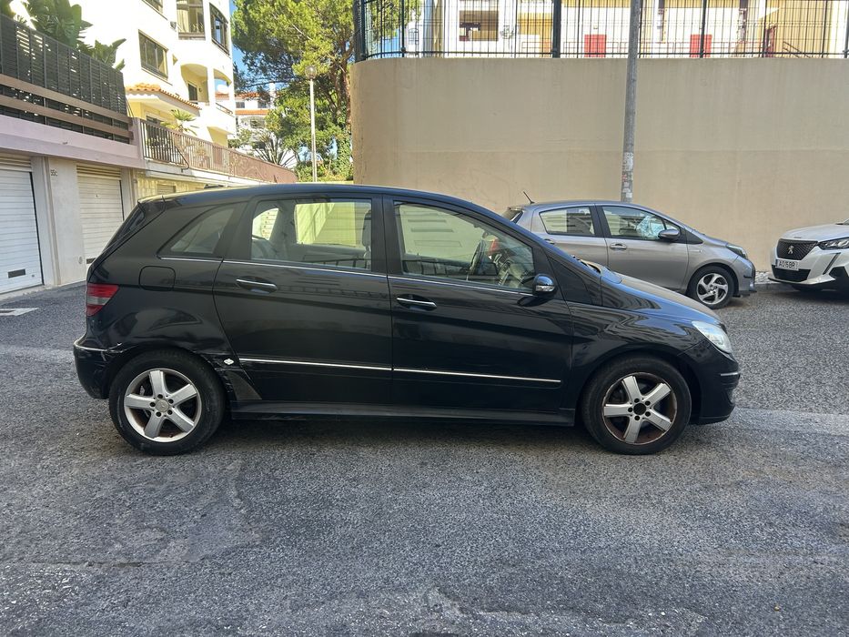 Mercedes-Benz B 200 CDI — photo 2