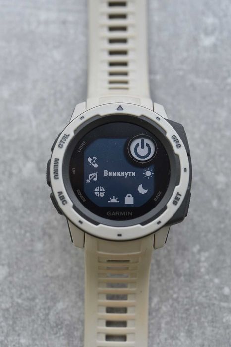 Garmin instinct 810g gps компас