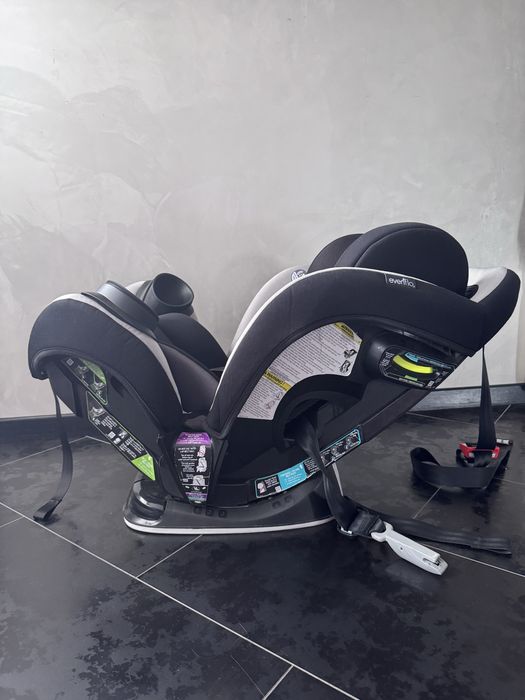 Автокрісло Evenflo,група 1-2-3