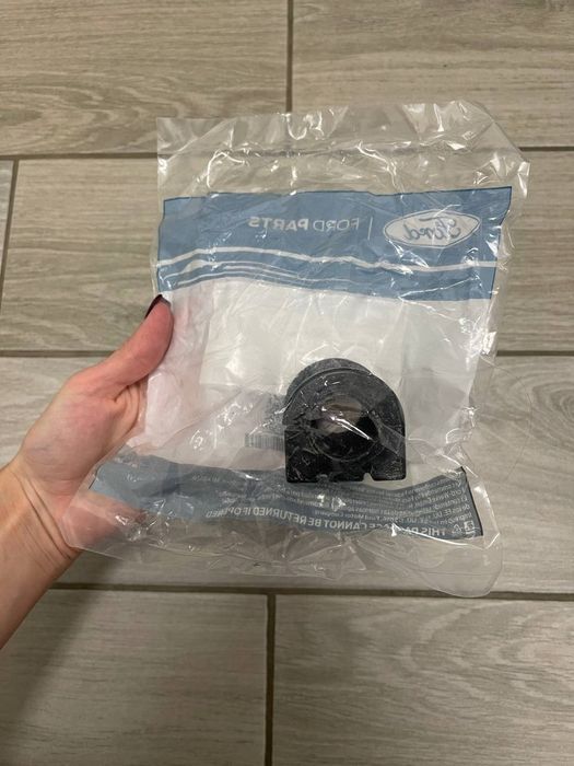 Втулки стабилизатора Ford Fusion USA, Ford Edge/Lincoln MKZ, MKX