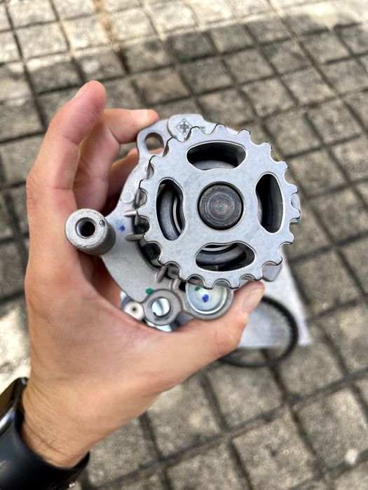 Correia Distribuição c/ Bomba Água Audi A6 2001