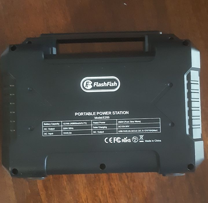 Портативна електростанція FlashFish E200
