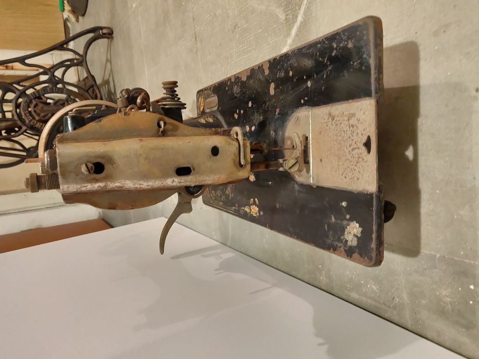 Stara zabytkowa maszyna do szycia Gritzner "V" 1915 r.