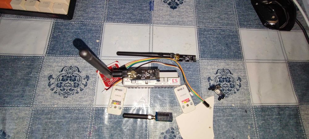 Monster card computer universal