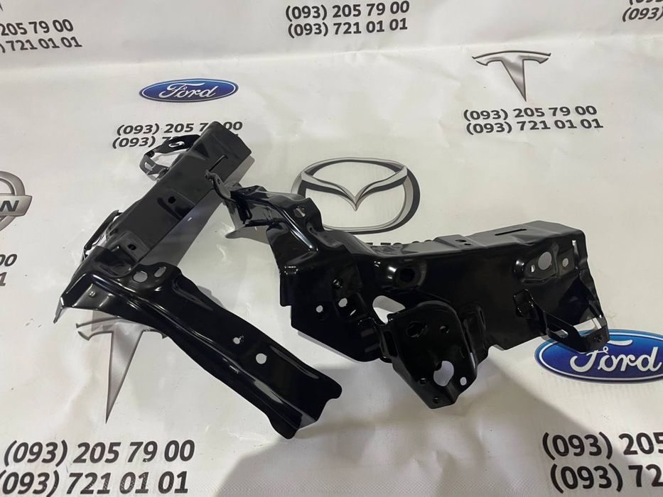 Мазда СХ -5 2017-2023 окуляр кронштейн кріплення фари