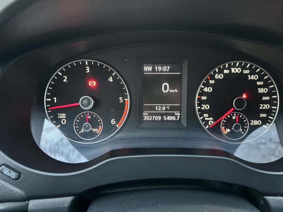 Volkswagen Jetta 1.6 TDI sedan Diesel manual ekonomiczna