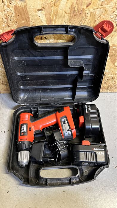 Wkrętarka Black&Decker CL14 14,4V z poziomicą laserową walizka, 2xaku