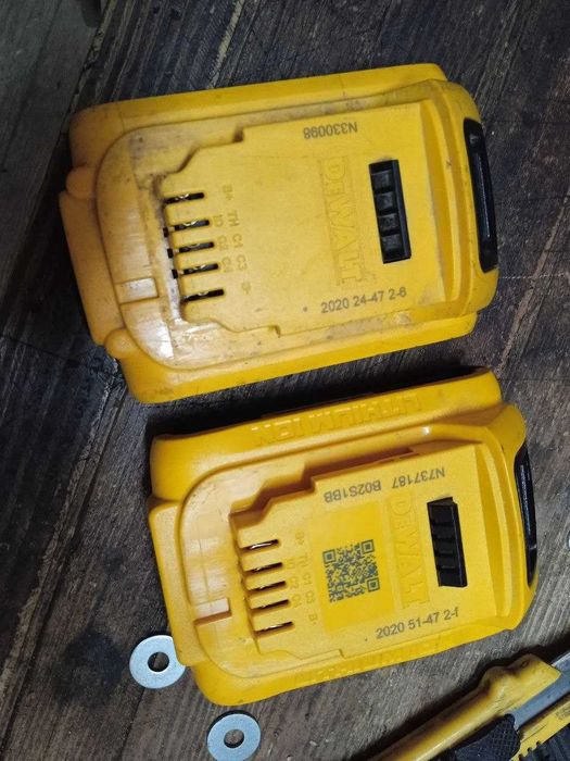 DeWALT DCD771-ks
