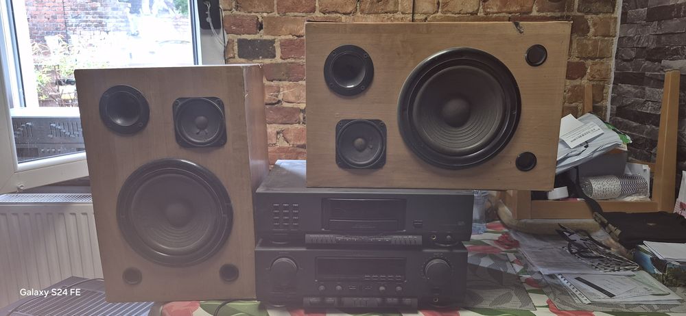 Do garażu 2 sztuki i audio