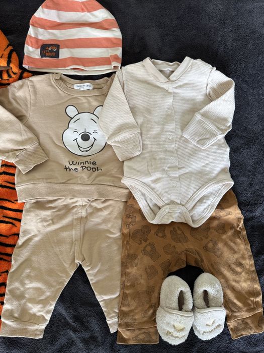 Zestaw ubranek 68 + buty rozm. 20 | kombinezon, buciki, body, czapki