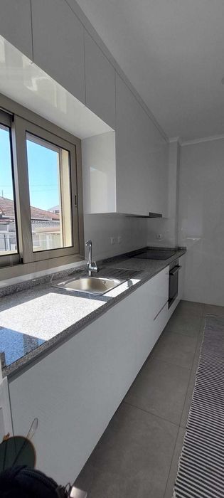 Arrenda-se - Moradia t2 Arcozelo praias