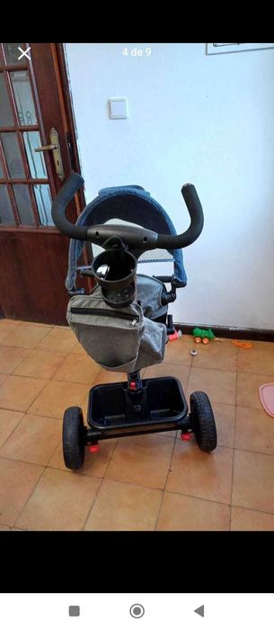 Carrinho de bebê que vira triciclo