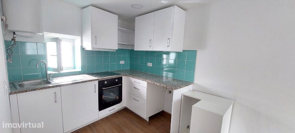 157P | Moradia bi-familiar remodelada | Arrendamento Alcabideche