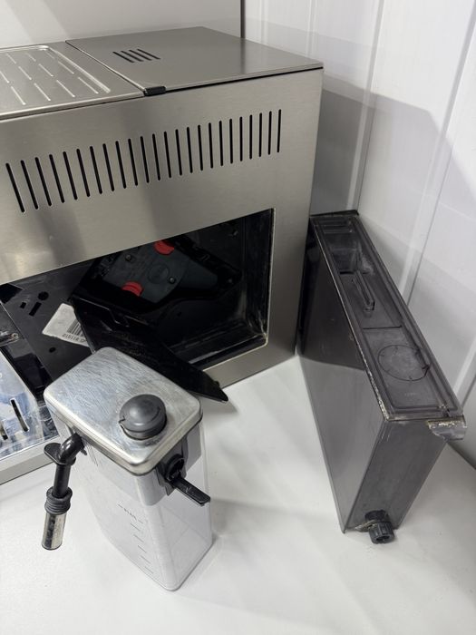 Кавомашина DeLonghi ECAM 26.455 M PrimaDonna S