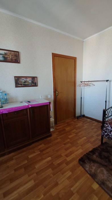 Здам кімнату з власним санвузлом та виходом на балкон.— вул. Вишняківська, 9 (м. Харківська, 10 хв пішки)