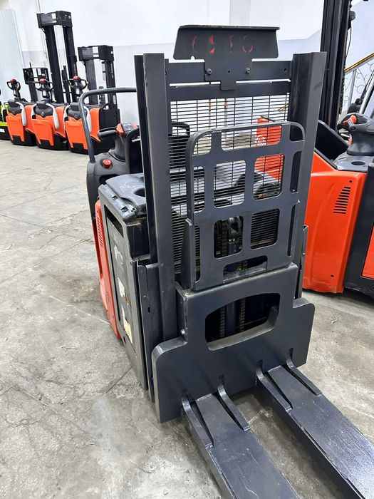 Комплектувальник замовлень LINDE N 20 LX. Висота підйому 960 мм.