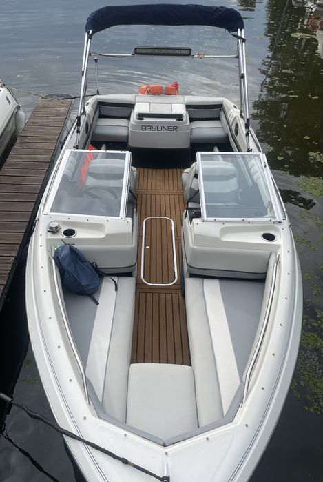 Łódź motorowa Bayliner Capri 2050
