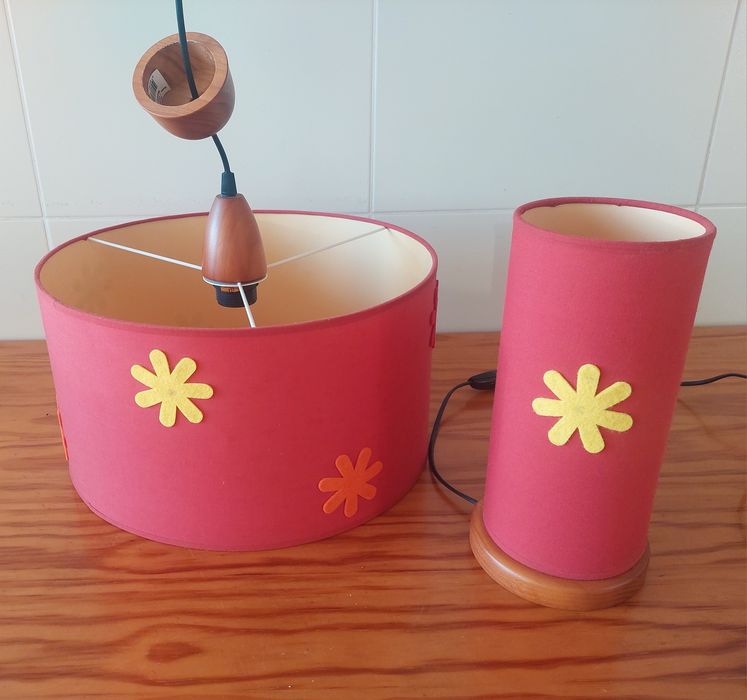 Candeeiros tecto + mesinha