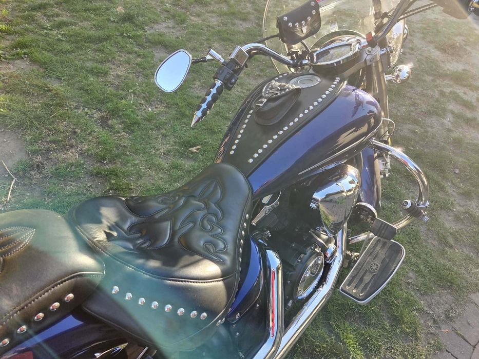 Motocykl Yamaha XVS1300A Midnight Star 2010 r .