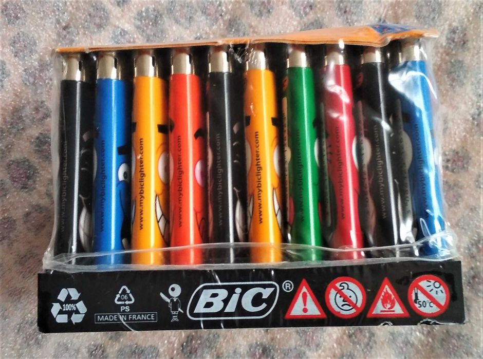 Зажигалки BIC J23 Позитив Smile Зажигалка