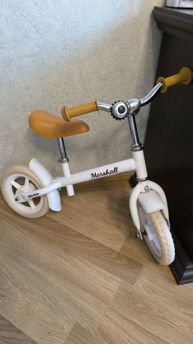 Біговел Milly Mally Marshall Air Білий