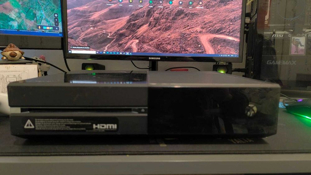 XBOX one 500гб (Б/У)