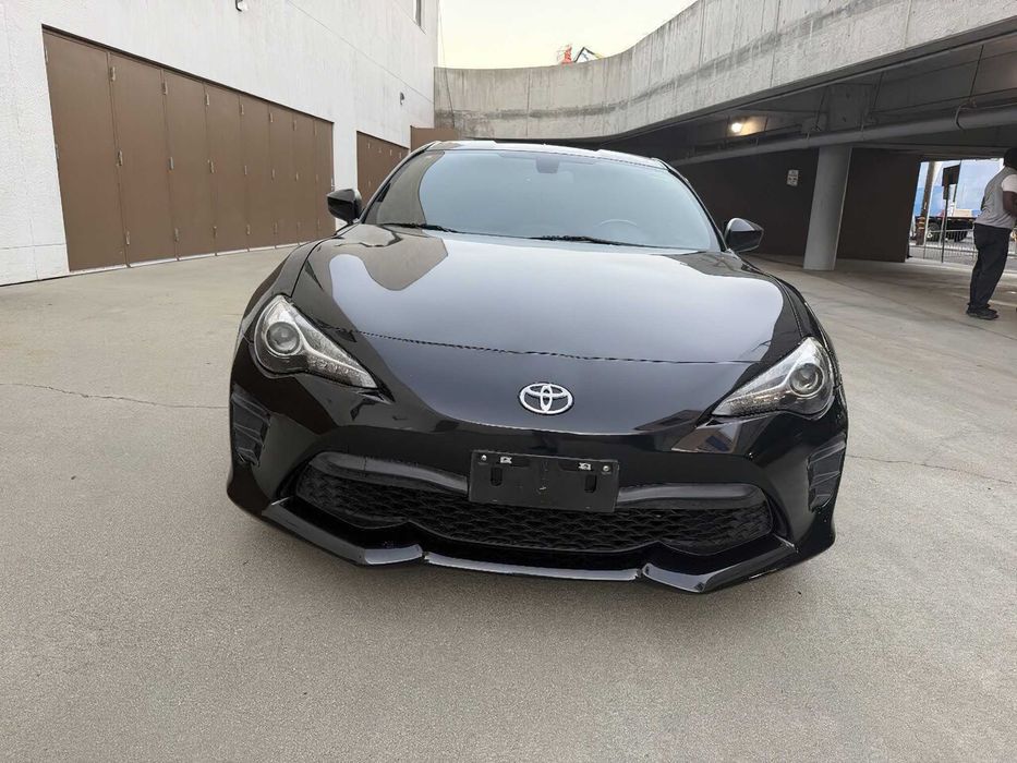Toyota 86      2018