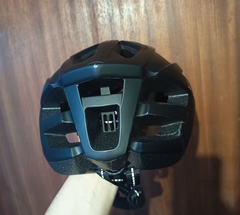 Capacete de ciclismo ultraleve da marca RNOX