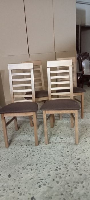 Krzesła do salonu