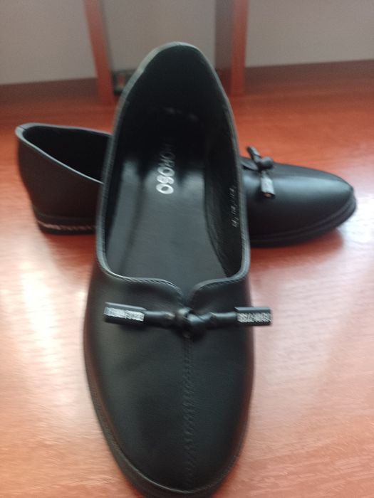 Балетки для дівчини.