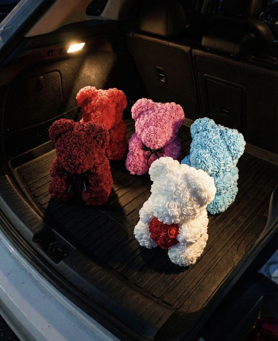 Ведмедик з троянд 25 см - Подарунок на 14 лютого, Святого Валентина