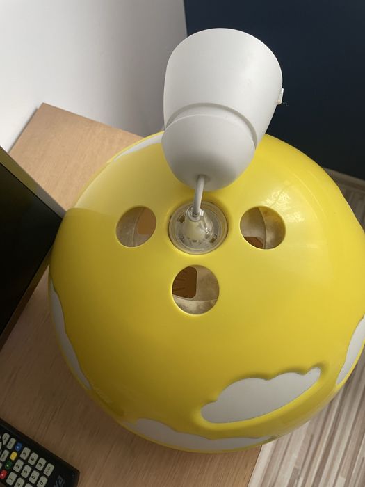 Żyrandol do pokoju dziecięcego IKEA