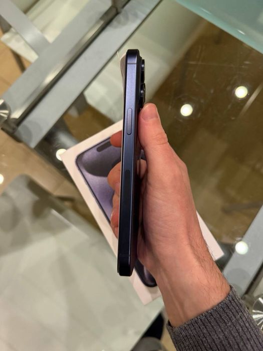 iPhone 15 Pro Max 512gb E-SIM