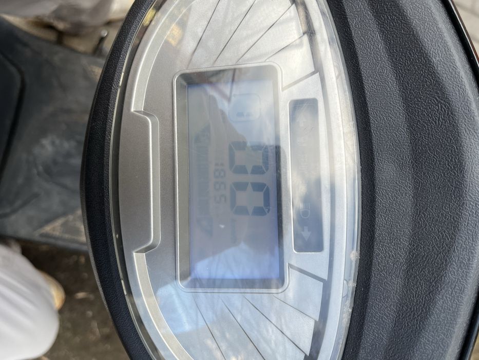 електроскутер yadea luna