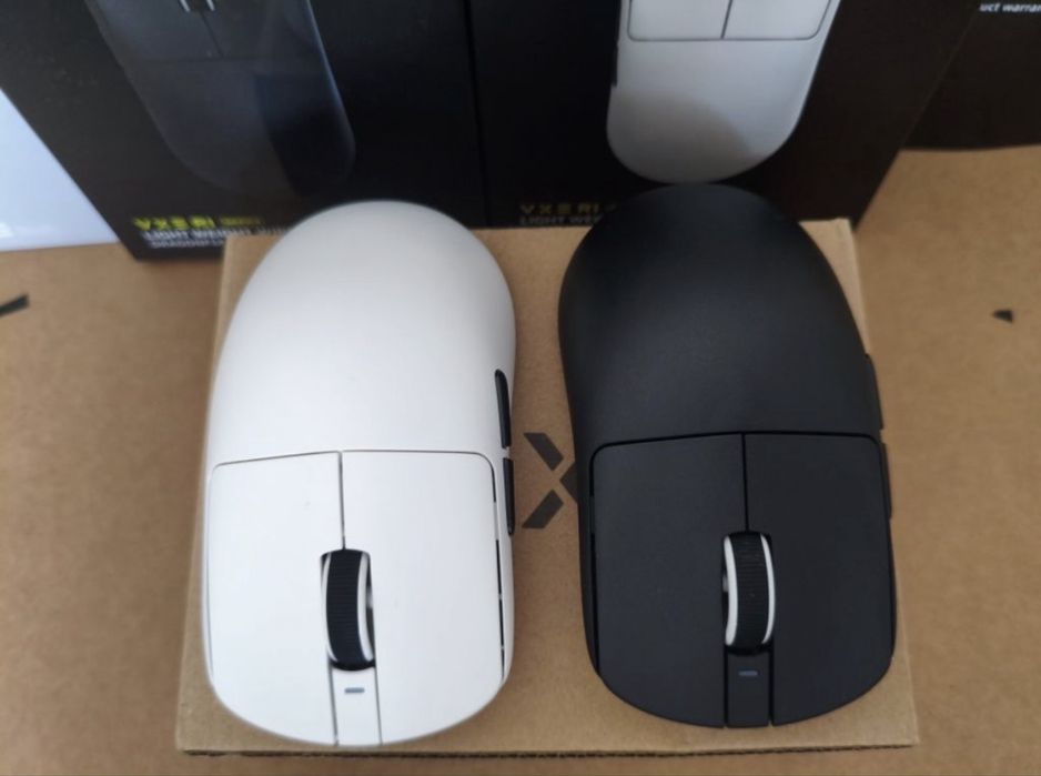 Бездротова ігрова мишка Dragonfly R1 SE+ | Бездротова | PAW3395 SE