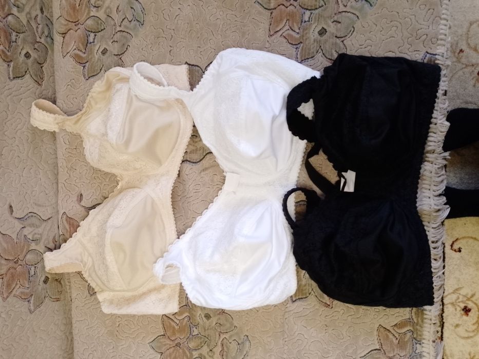 Продаж бюстгальтери