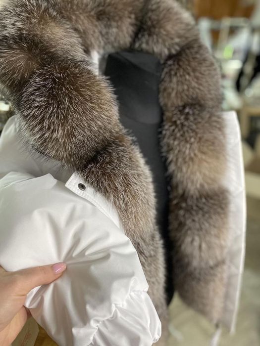 Куртка парка біла зимова з хутром блюфрост золото. Розміри з 42 до 60