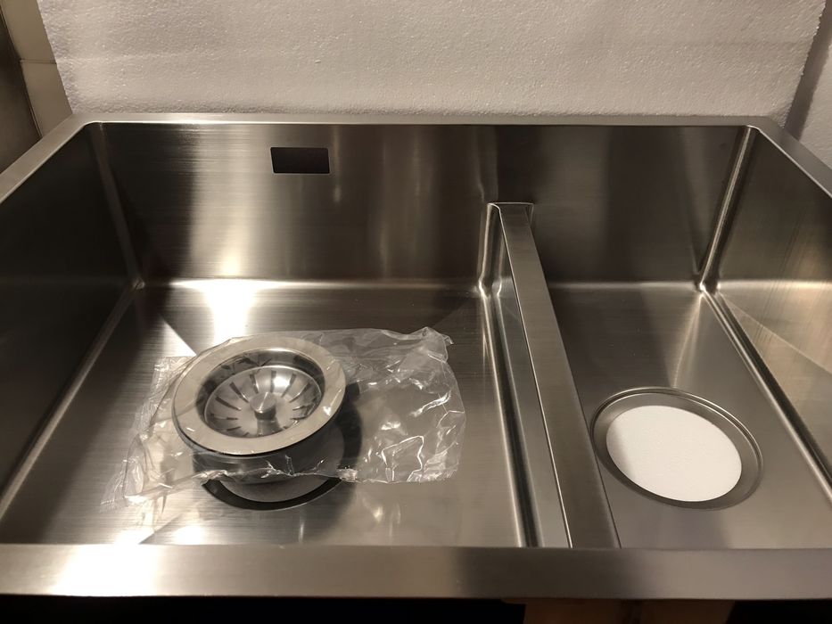 Zlewozmywak stalowy,baterie kuchenne.